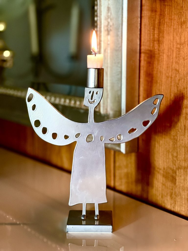 Ljusstake ängel