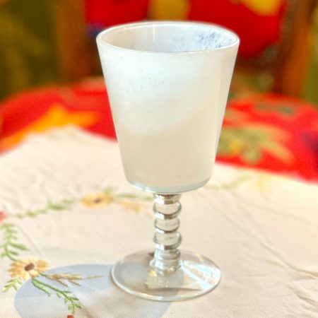 Glas på fot (oanvända, säljes styckvis)