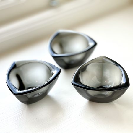 Set med 3 ljusstakar för värmeljus