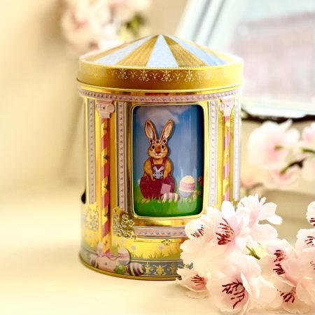 Plåtburk med speldosa