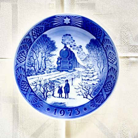 Jultallrik 1973 Royal Copenhagen "Hjem til jul"