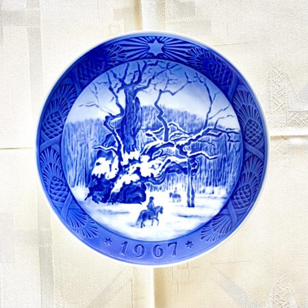 Jultallrik 1967 Royal Copenhagen "Kongeegen"